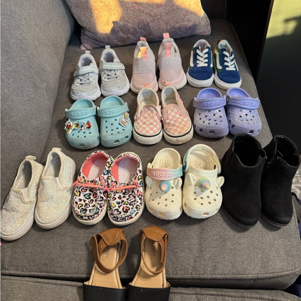Toddler girls shoe lot